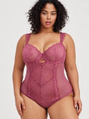 Torrid NWT Violet lace Bodysuit size 4
